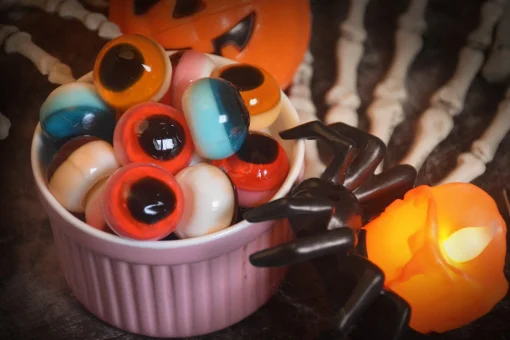 Party City Bulk Candy|Amos 4D Gummy Eyeballs, 8.46Oz - Halloween Candy