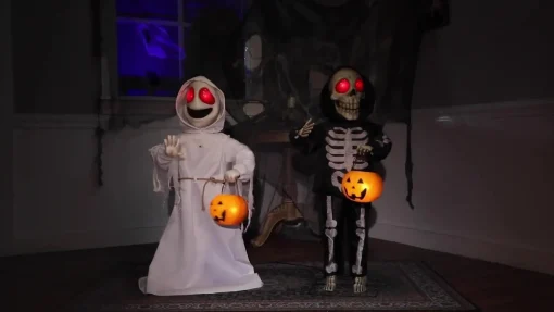 Party City Animatronics|Animatronic Light-Up Talking Ghost & Skeleton Trick-Or-Treaters Decoration, 21In X 36In
