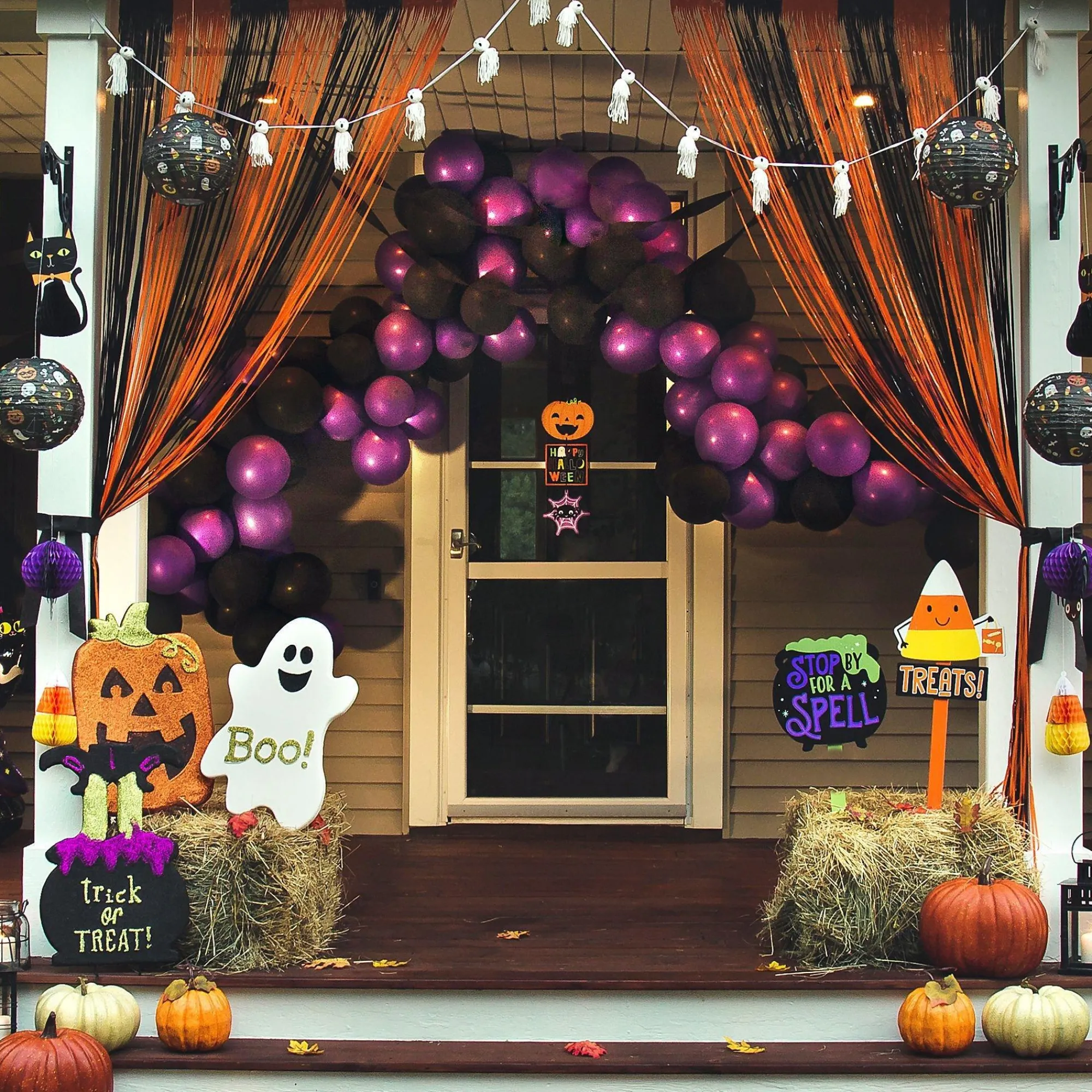 Party City Spooky Friends|Candy Corn Treats Yard Stake