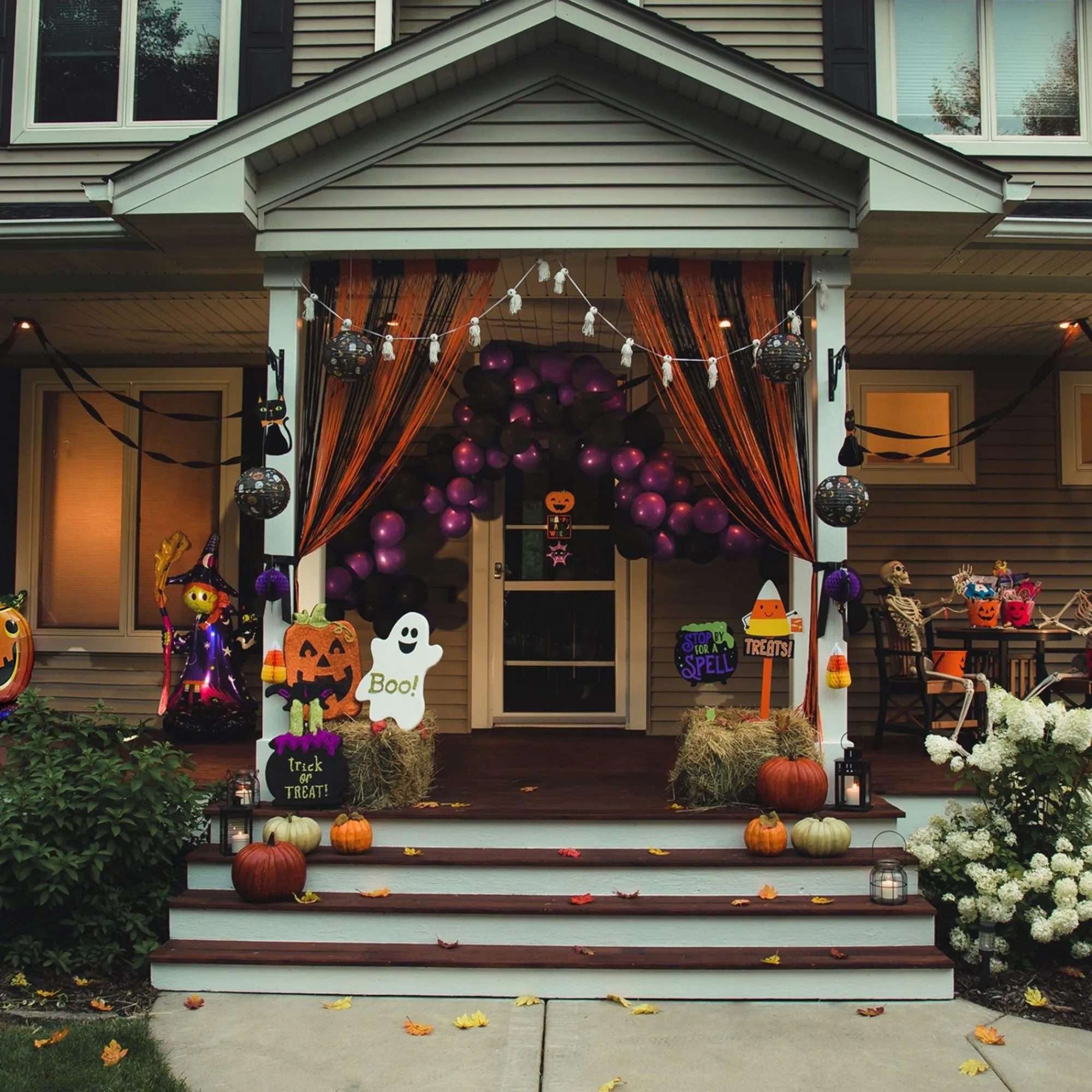 Party City Spooky Friends|Candy Corn Treats Yard Stake